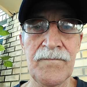 Meet your Posher, Phillip